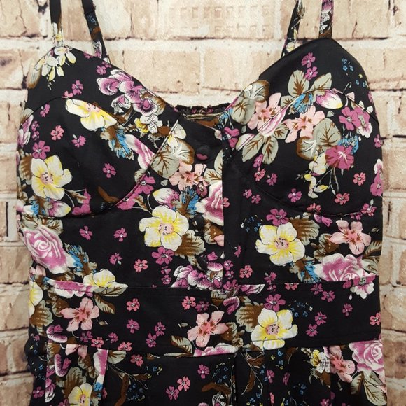 She's Cool Summer Dress Size Small - Picture 4 of 12